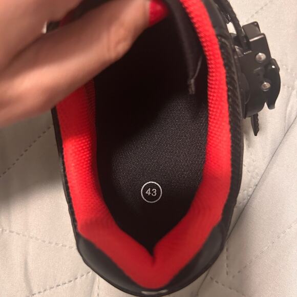 Peloton Cycling Shoes with LOOK Delta Cleats – Men’s Size 43 (US 9.5–10) - Picture 9 of 9